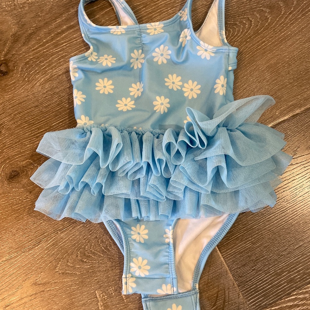 Bundle 2 toddler girl swimsuits - Picture 3 of 3